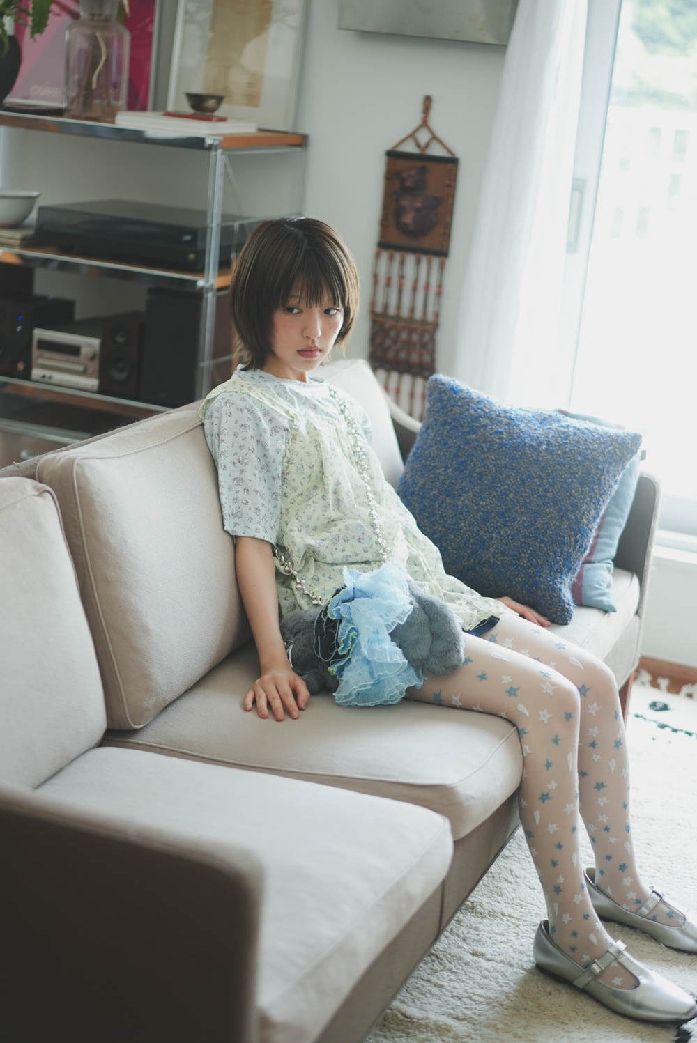 White cat floral ruffle vest