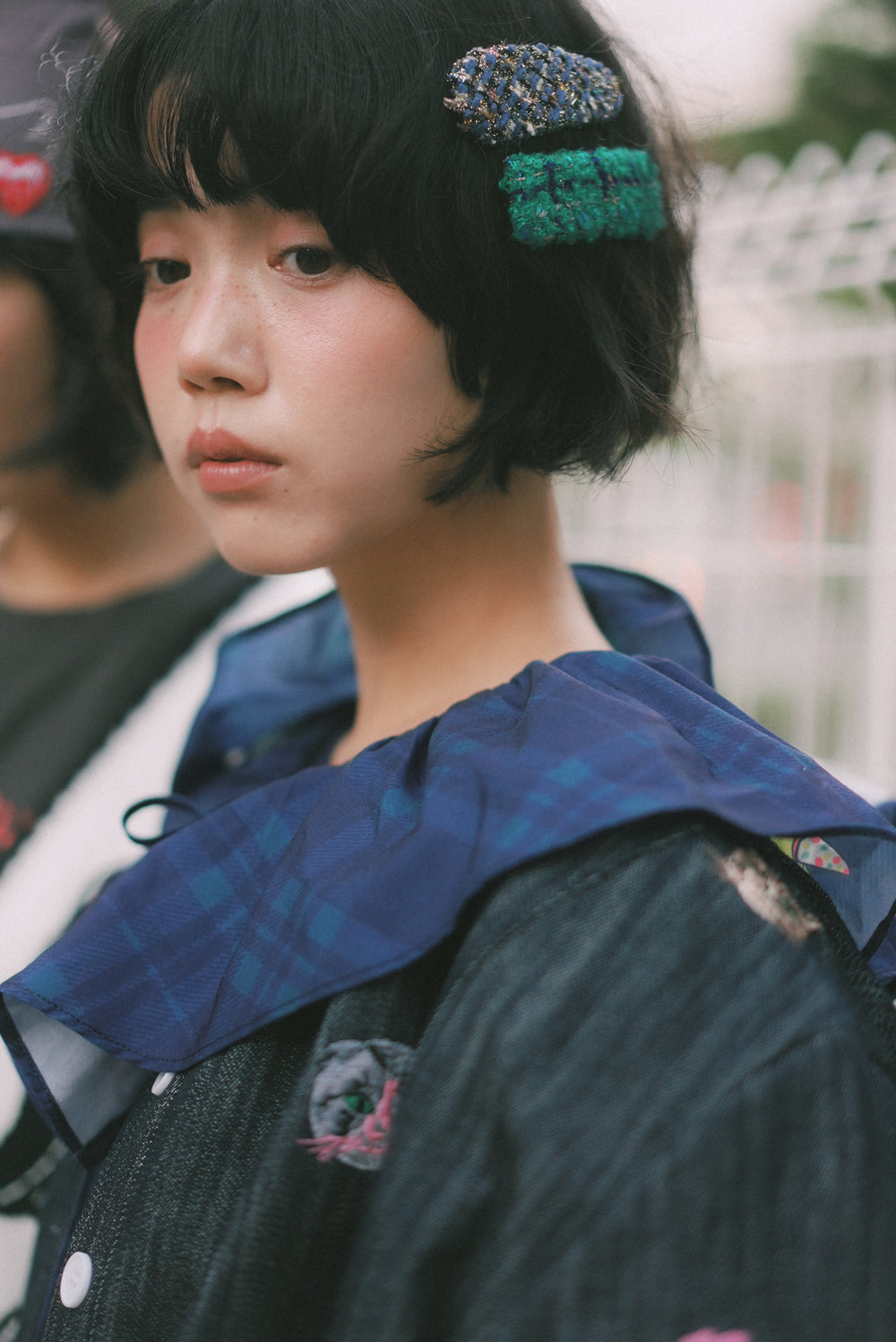 Paper cat doll plaid ruffle collar top