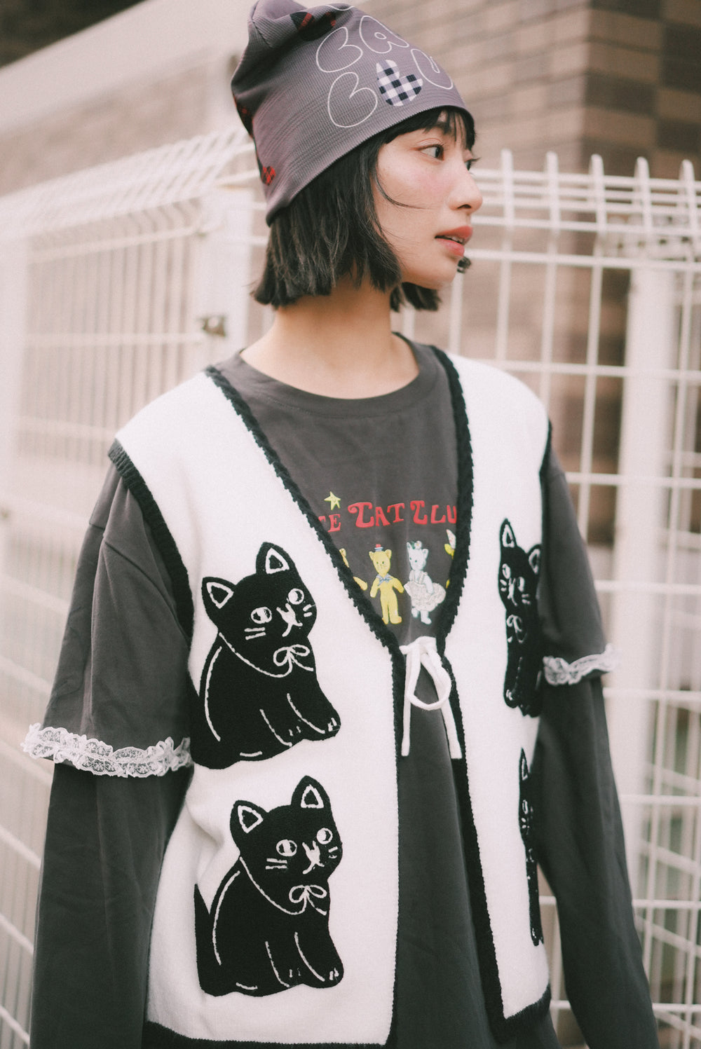 Four-Cat Baby Embroidered Vest