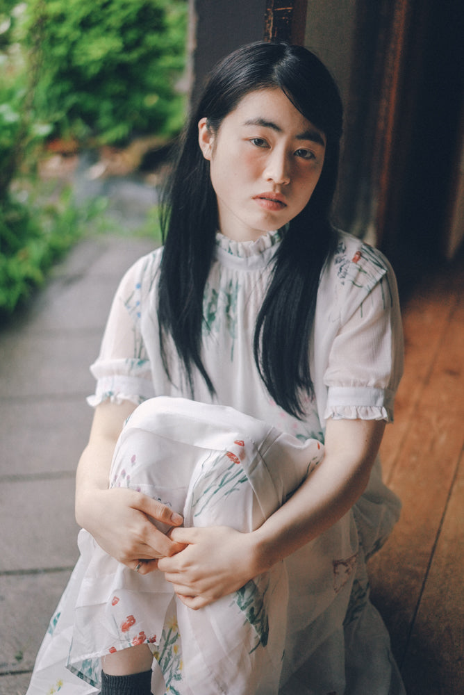 Watercolor Big Flower Kitten Ruffle Collar Top