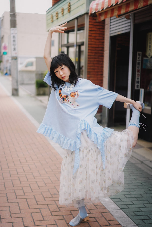 Calico Cat Button Doll Irregular Lace Top