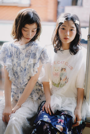 兩貓蝴蝶結紗層次Tee