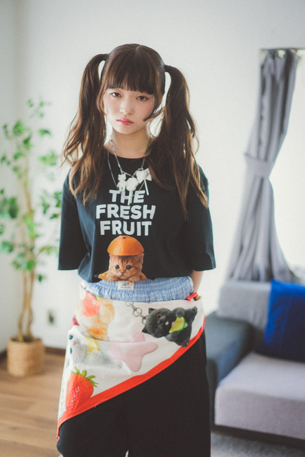 90x90 Scarf (Fruity Cat charms)
