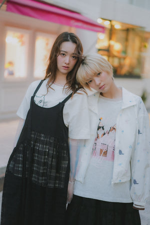 Striped cow-horn sleeve T-shirt (Doll House Cat)