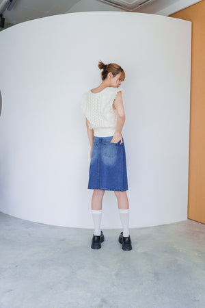 Recycled polyester fringed knit vest