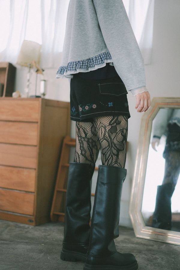 Cross-stitch cat embroidery shorts