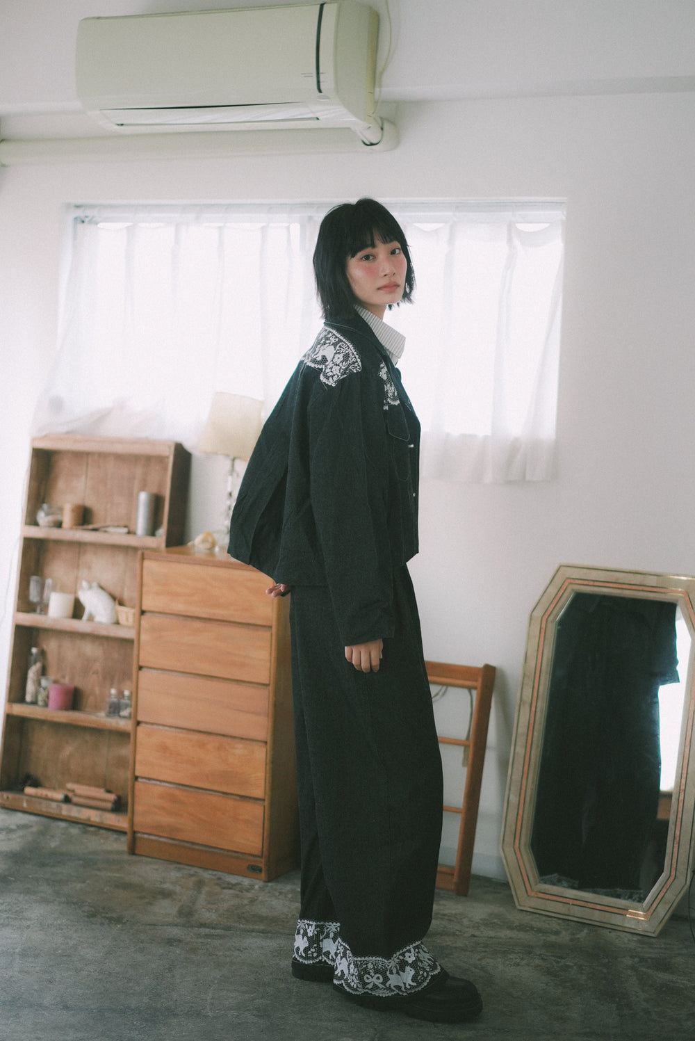 Lace cat print ruffled trousers