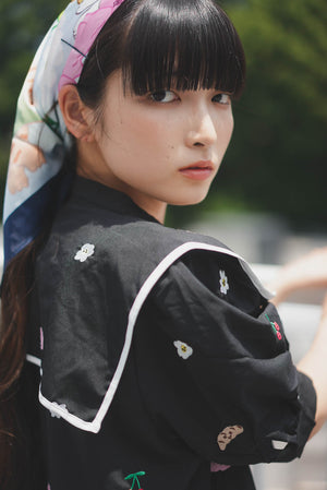 Sunny Cat Island Embroidered Hem Neck Shirt