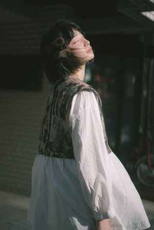 Retro cat-print knotted vest top