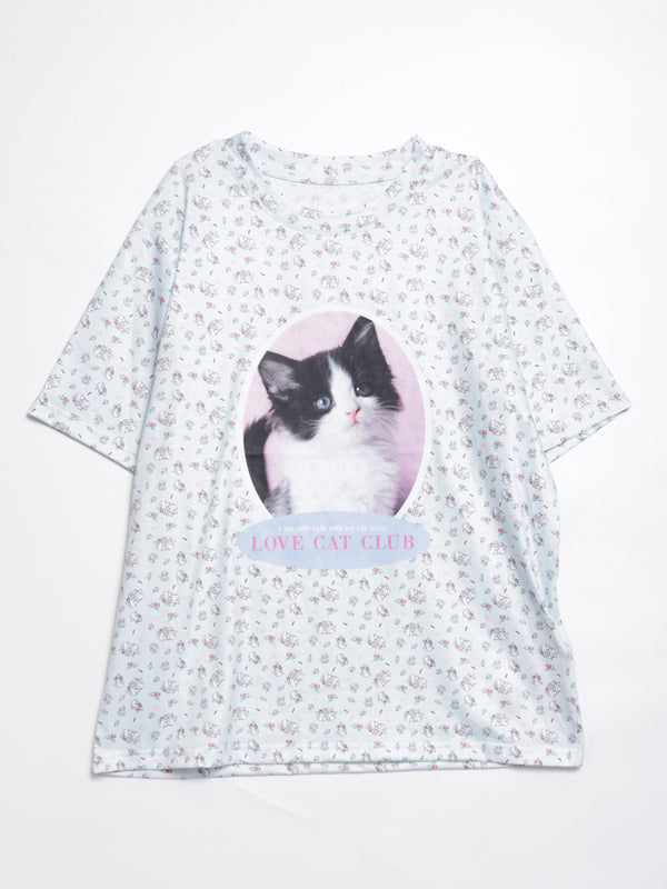 Milk cat white cat floral Tee