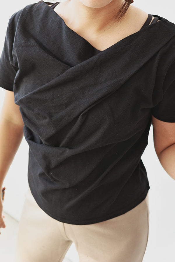 Cotton jersey off-the-shoulder T-shirt