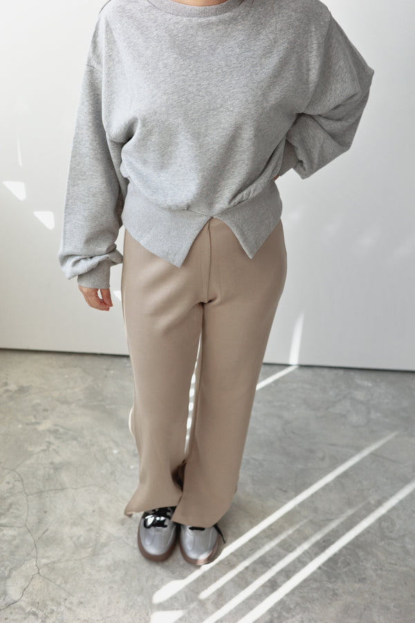 Wool center slit pullover