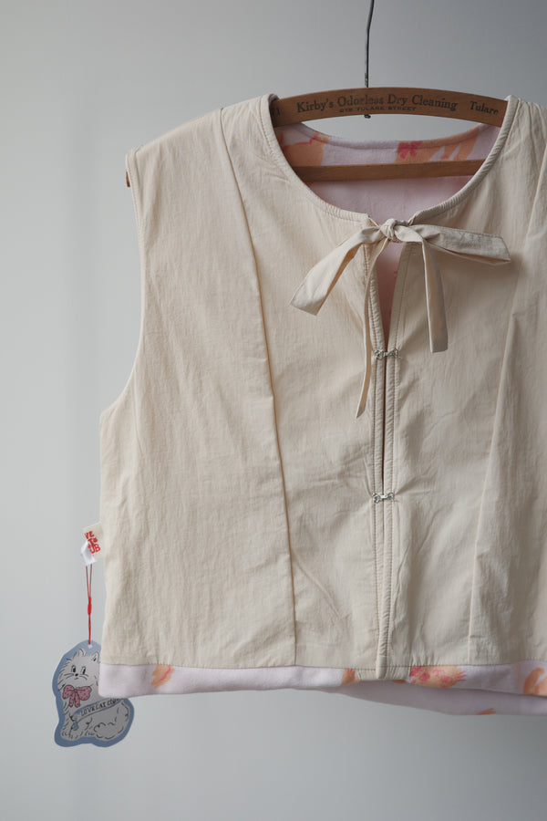 Nordic orange cat knotted plush vest