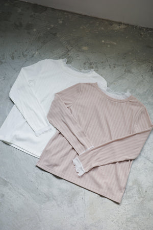 long-sleeved top with gauze collar