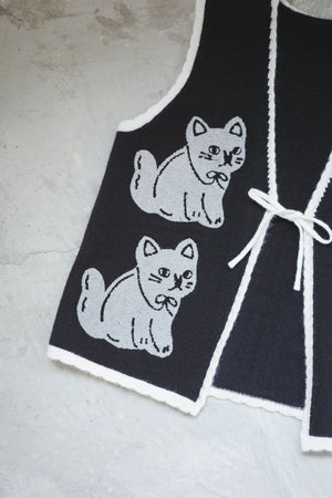 Four-Cat Baby Embroidered Vest