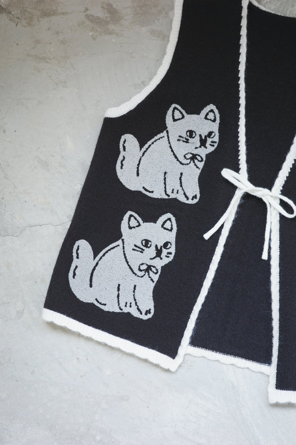 Four-Cat Baby Embroidered Vest