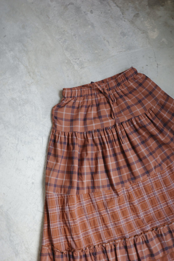 Elastic waist plaid ruffle skirt