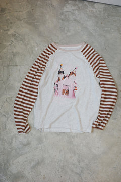 Striped cow-horn sleeve T-shirt (Doll House Cat)