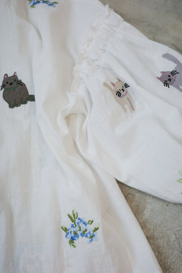 Four-color cat floral print RUFFLE collar T-shirt