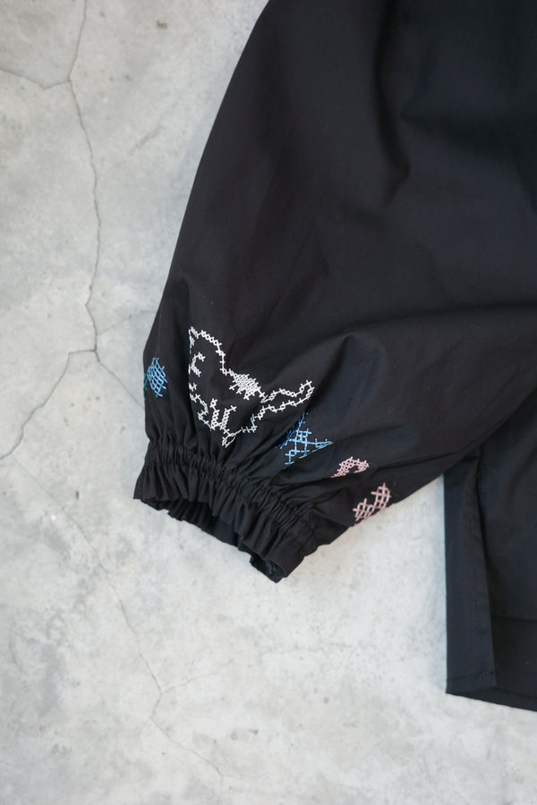 Cross-stitch cat embroidery ruffled puff sleeve top