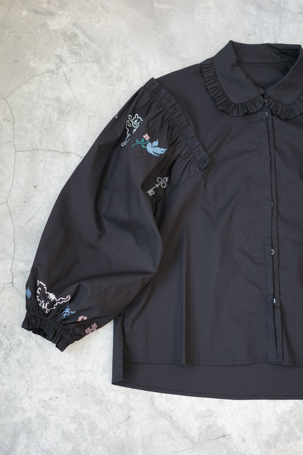 Cross-stitch cat embroidery ruffled puff sleeve top