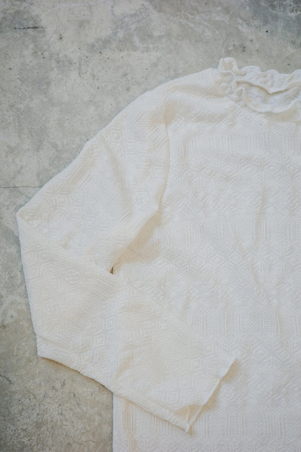 Tuteng RUFFLE collar long-sleeved top