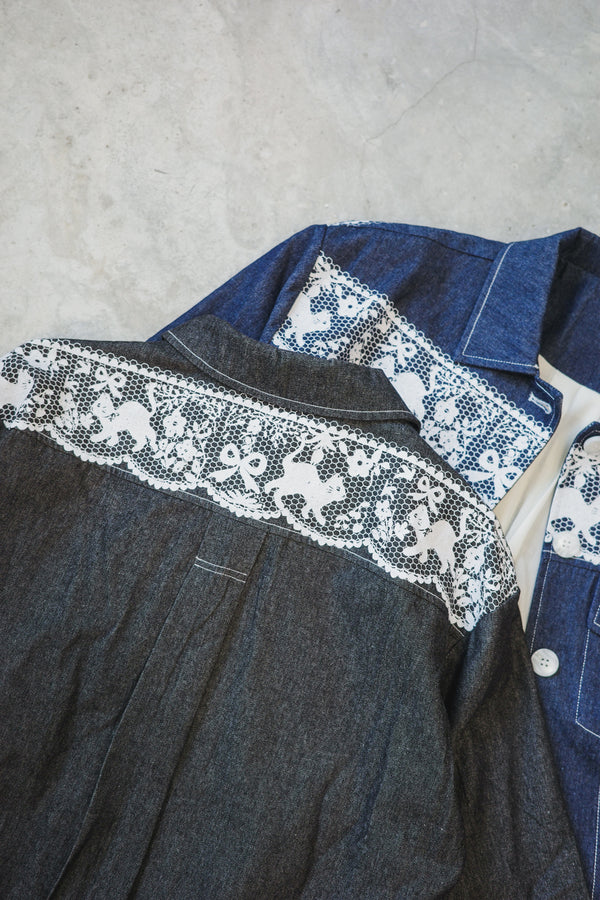 Denim jacket with lace cat print lining