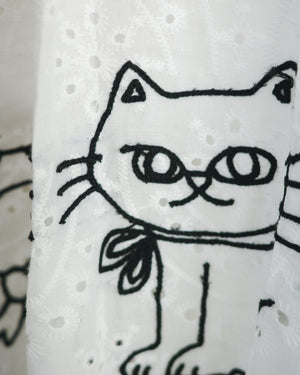 Cat髮夾廁紙線條刺繡通花上衣
