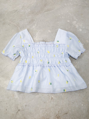 刺繡小碎花貓工領上衣