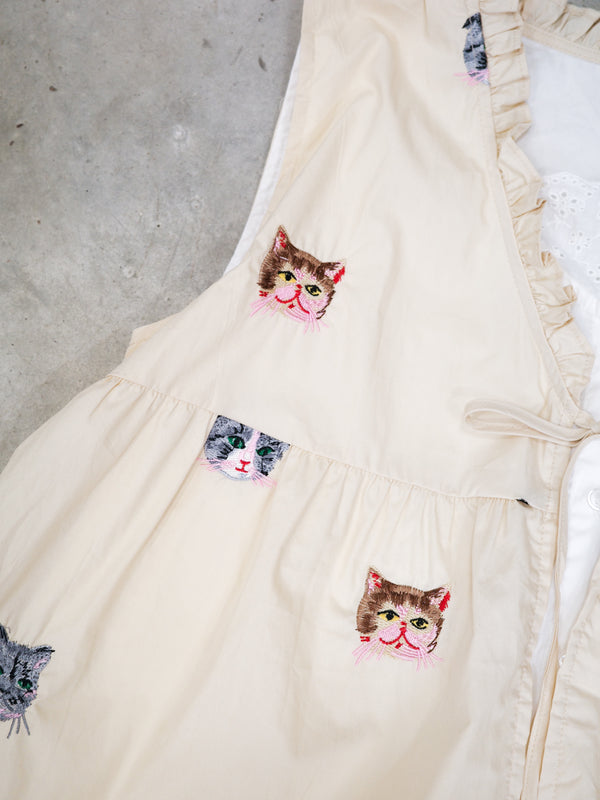 貓頭刺繡假兩件Ruffle邊背心