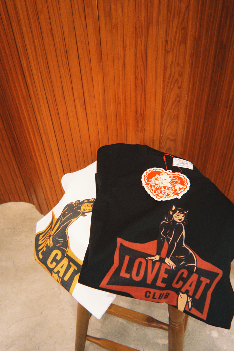 Unisex Tee (Retro Cat Lady)