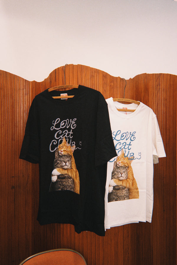 Unisex Tee (Back Hug Cats)
