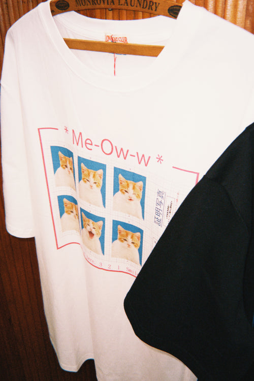 Unisex Tee (ME Ow w)
